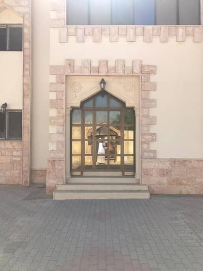 فيلا طابقين كبيرة ونظيفة في القرائن فيلا طابقين كبيرة ونظيفة في القرائن