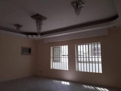 Only for UAE nationality 6bedrooms villa for rent 20000sqft 75k in 4chqs call Only for UAE nationality 6bedrooms villa for rent 20000sqft 75k in 4chqs call