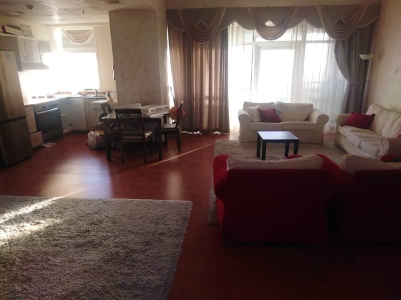 3 Beautiful Furnished & Spacious 3 Bed Room Just opposite to Metro Full lake View