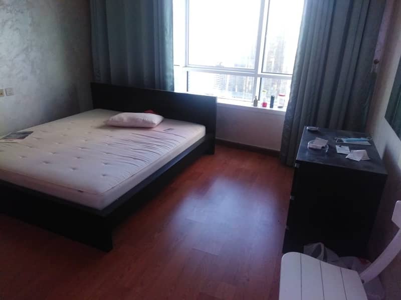 6 Beautiful Furnished & Spacious 3 Bed Room Just opposite to Metro Full lake View