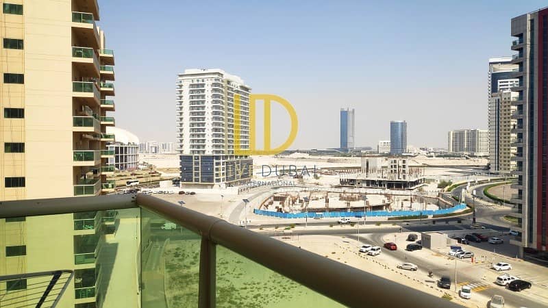 Vacant | With Balcony | Open View |Kitchen Equipped HL Vacant | With Balcony | Open View |Kitchen Equipped HL