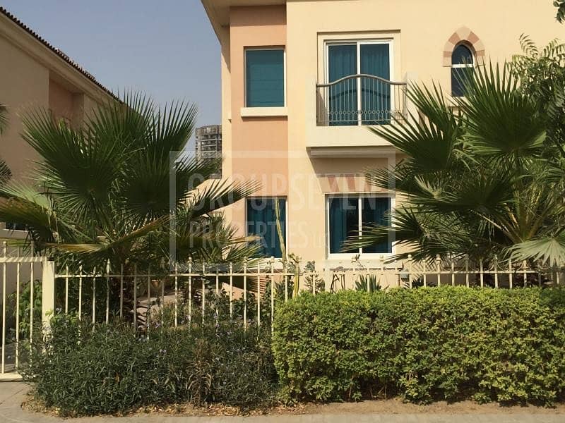 2 5 Beds Villa for Sale in Dubai Sports City