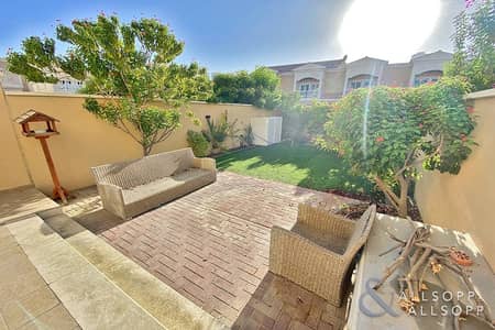 Stunning | One Bed | Townhouse | Vacant Stunning | One Bed | Townhouse | Vacant