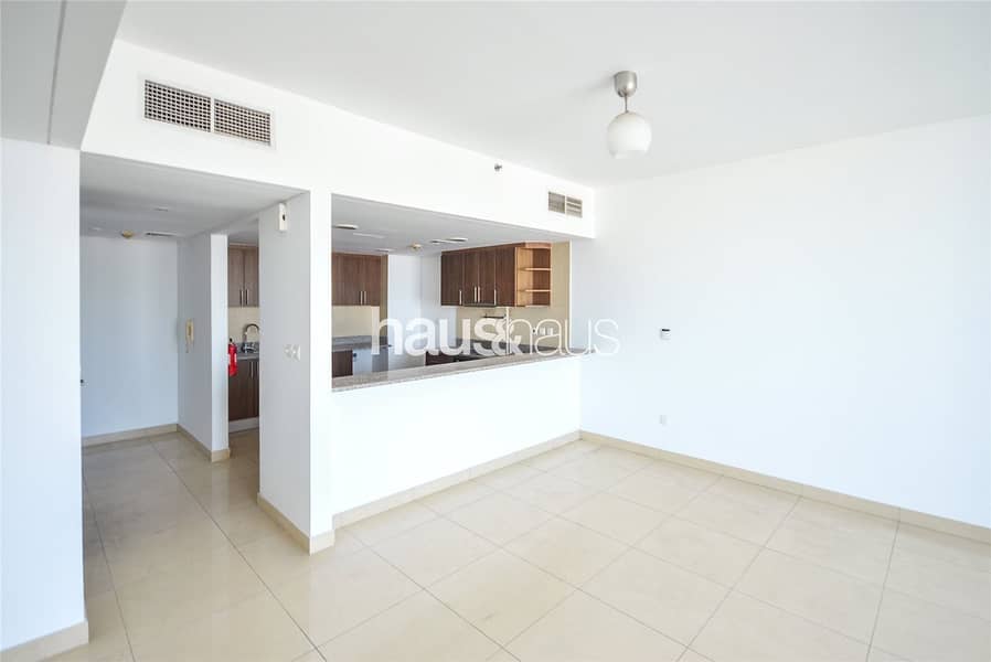 Unfurnished 1 Bedroom Laguna Tower Available Now
