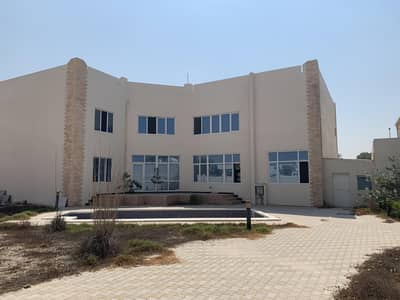 Huge Commercial Villa / large number of parking Huge Commercial Villa / large number of parking
