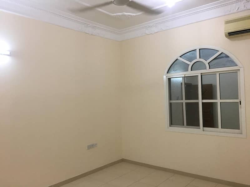 Villa for rent very clean area of 5000 sqft 5 bedroom majlis hall kitchen