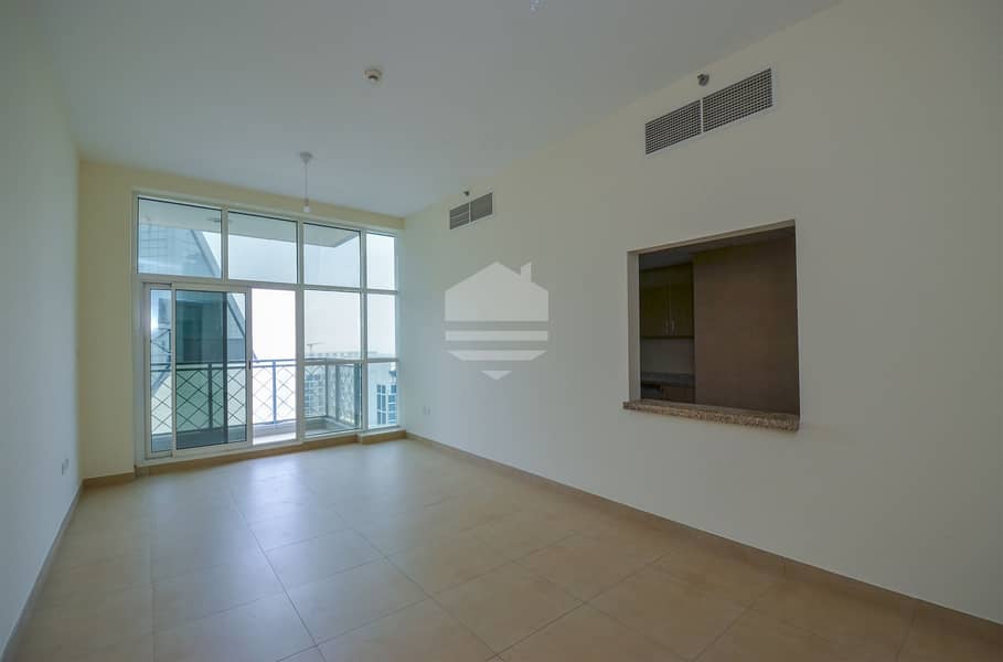 Business Bay Apartment equipped Kitchen and Balcony
