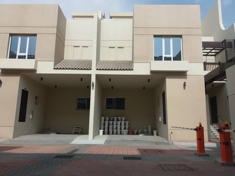 Stylish Brand New 5 M-B/R Villa  with 4 Payments