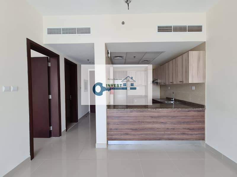 Best Price! Ready to move in ! Huge 1BHK with Balcony in Roxana Residence Best Price! Ready to move in ! Huge 1BHK with Balcony in Roxana Residence