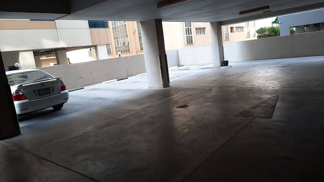 11 Studio Apartment with Chiller Free Available for Rent in Al Mankhool