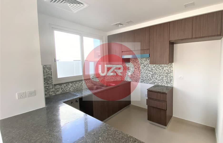 7 4 bed + Madis | End Unit | Ready to Move