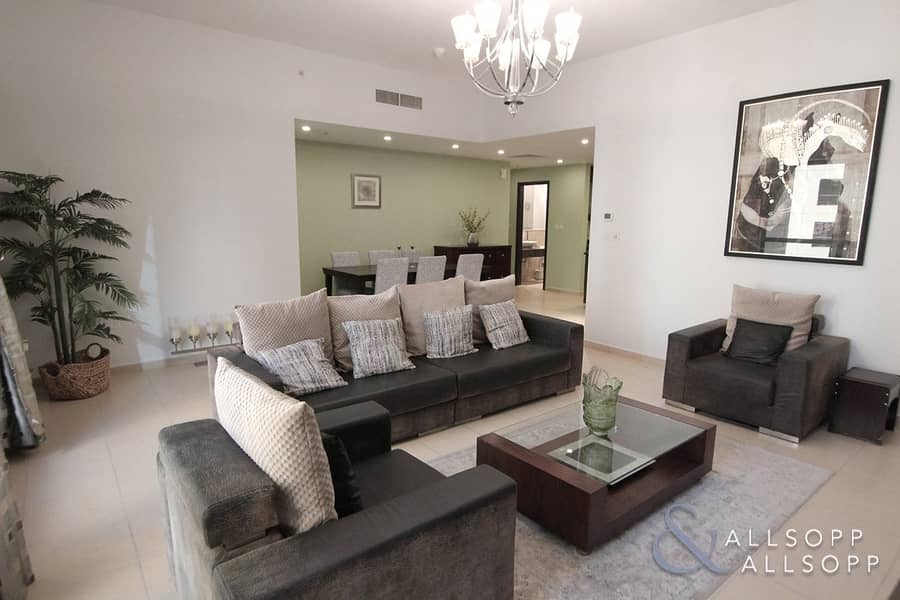 2 Bedrooms | Upgraded | Fully Furnished