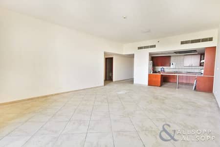 3 Bedrooms | Available Now | Large Unit 3 Bedrooms | Available Now | Large Unit
