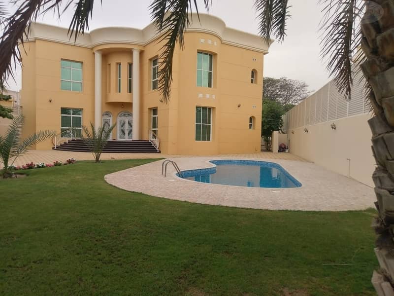 Luxury 5 bed room villa with swimming pool Luxury 5 bed room villa with swimming pool