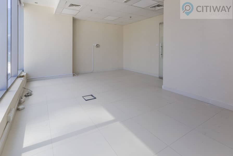 5 1 Month Free | Fitted Office | Near the Metro