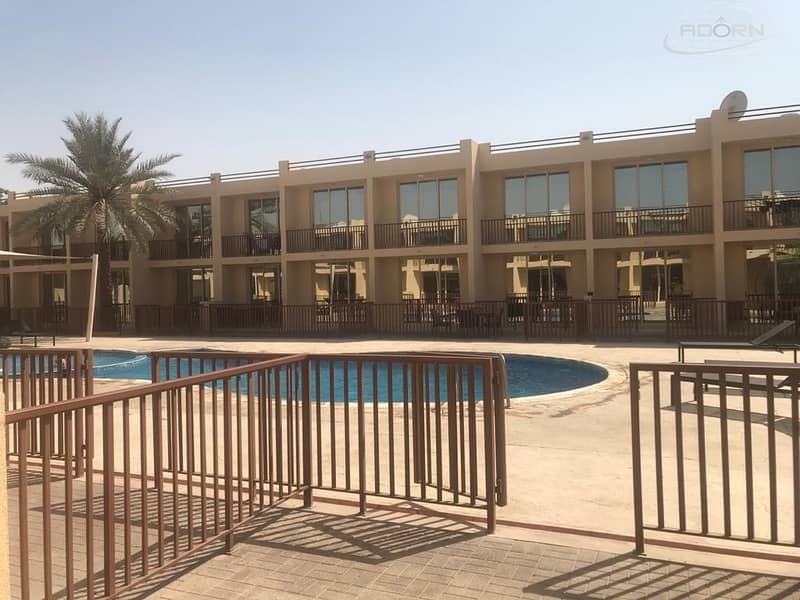Very nice 3 Bed plus maid villa with shared pool in Jumeirah 3