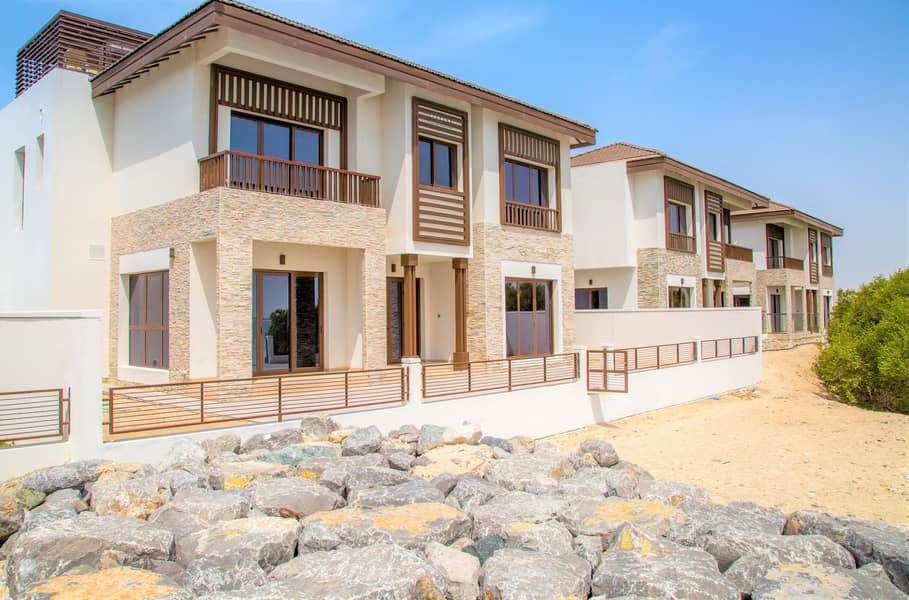 4 Luxurious 5 Master-Direct Beach Access-Gated Community