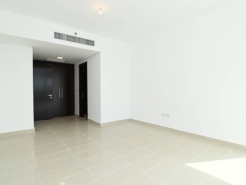 9 Great finishing Apartment available for rent.