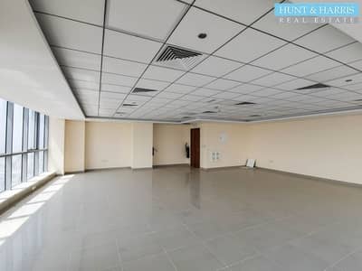 Spacious Office on a High Floor - Amazing Sea View Spacious Office on a High Floor - Amazing Sea View