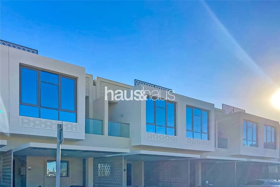 Brand New Townhouse | High Standard | Vacant