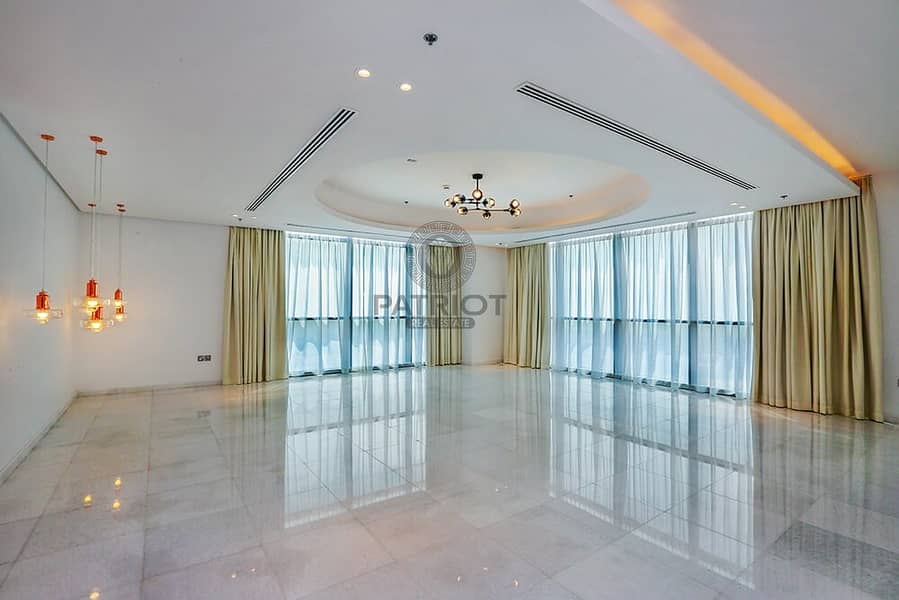 7 Modern Interior | Huge Floor to Ceiling Windows 3 Bed Apt