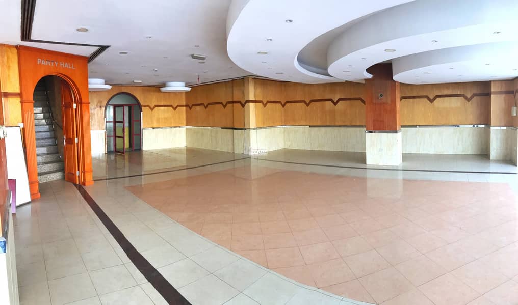 Shop For Rent In Umm Ramool