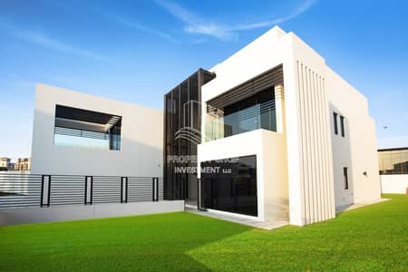 Live In The Lap Of Luxury- Brand New 4+Maid Villa! Live In The Lap Of Luxury- Brand New 4+Maid Villa!