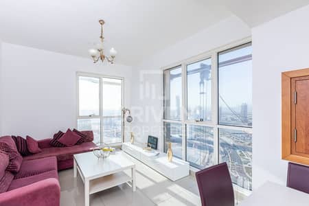 Top Floor 1 B/R Apartment with Lake View Top Floor 1 B/R Apartment with Lake View