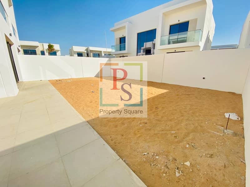 11 Hot Deal ! Type Y 3 BR Villa is available for Sale