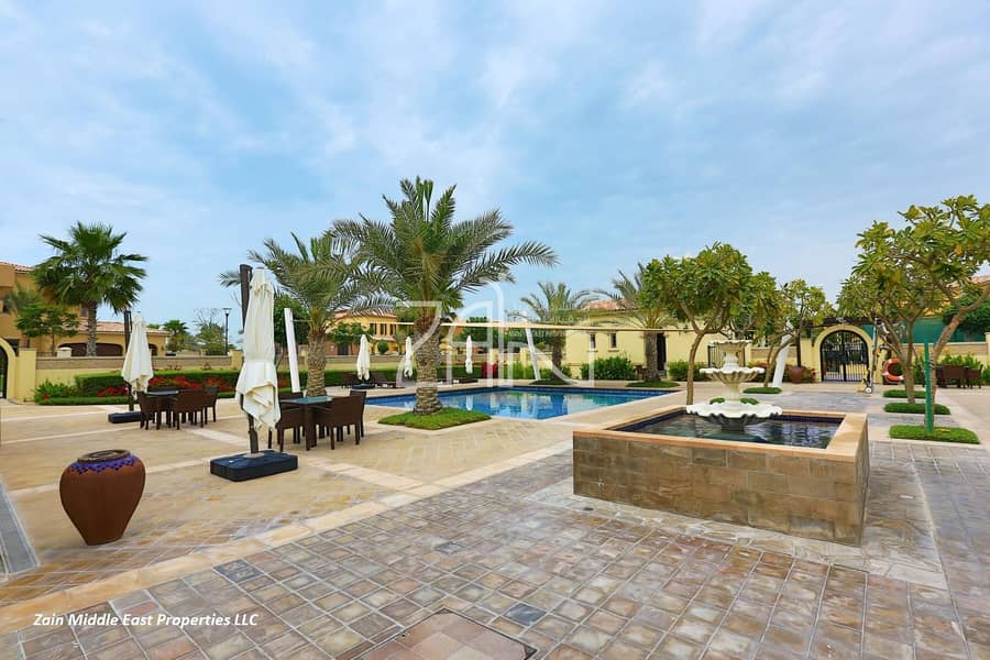 Best Deal Luxurious 4 BR Large with Private Garden Best Deal Luxurious 4 BR Large with Private Garden