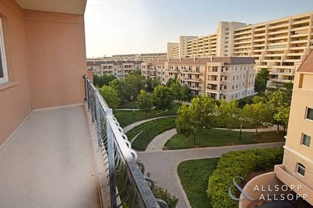 One Bedroom | Corner Unit | 2 Balconies