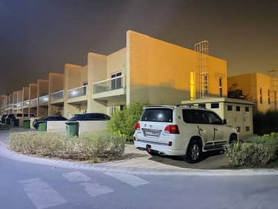 Motivated Seller | Corner Unit | Close to Club Motivated Seller | Corner Unit | Close to Club