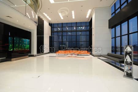 Lobby Space / open Views / Small Biz Setup Lobby Space / open Views / Small Biz Setup