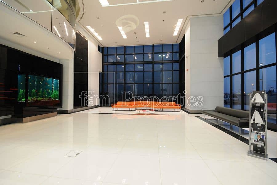 Lobby Space / open Views / Small Biz Setup Lobby Space / open Views / Small Biz Setup