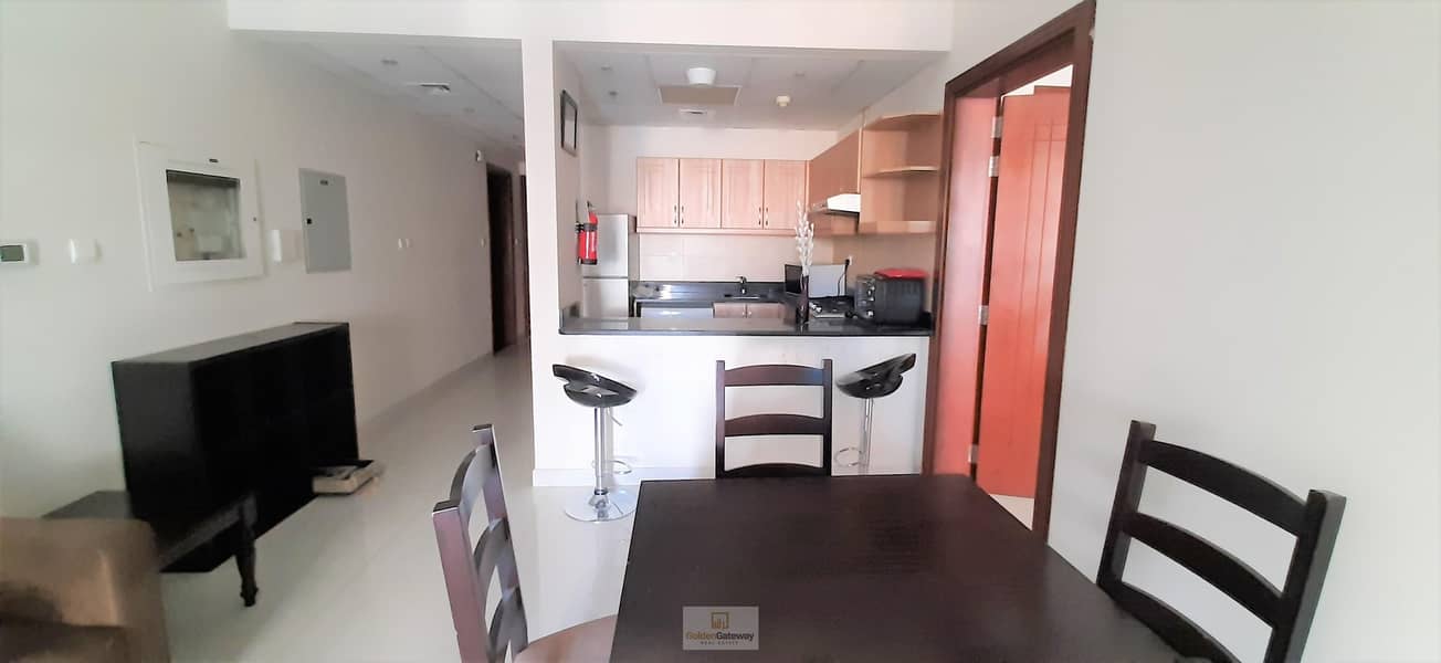 24 Fresh and Well Maintain Furnitures -Nice kitchen