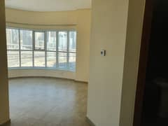 studio! with balcony! for rent in 28k