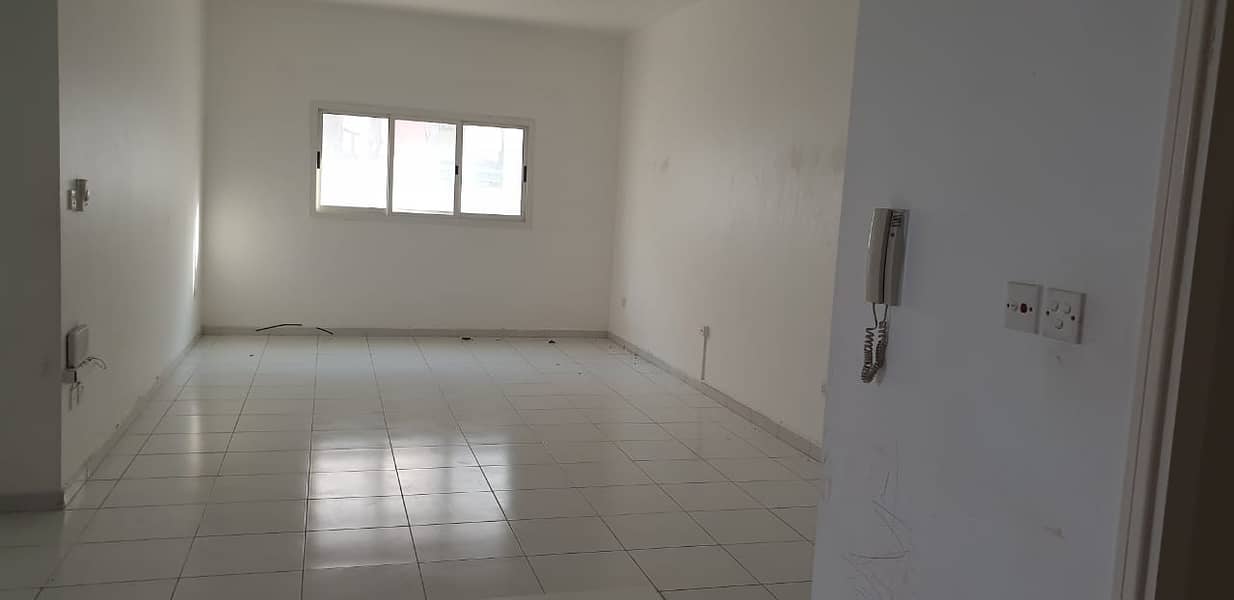 1 BHK AVALAIBLE 32 K IN  NEAR AL QIYADHA METRO STATION