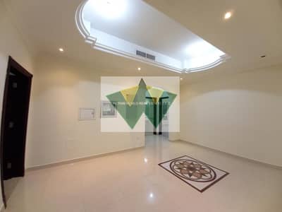 Extra ordinary 3 bedroom best for tawseeq requirment. Extra ordinary 3 bedroom best for tawseeq requirment.