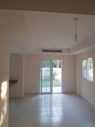 2 Bedroom Villa for Rent in The Springs, Dubai - Spring 2 Type 4M 2 Bedroom plus Study Villa For Rent 2 Bedroom Villa for Rent in The Springs, Dubai - Spring 2 Type 4M 2 Bedroom plus Study Villa For Rent