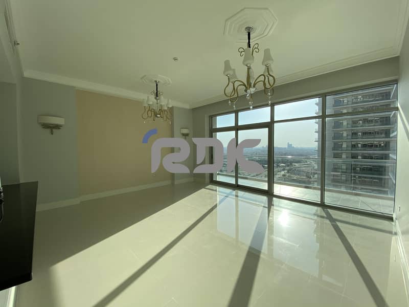 2BR Spacious Duplex for Rent/Luxurious/Built-in Kitchen