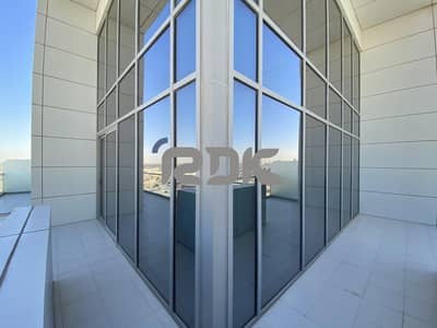Luxurious 2BR Penthouse - Dubai Skyline View Luxurious 2BR Penthouse - Dubai Skyline View