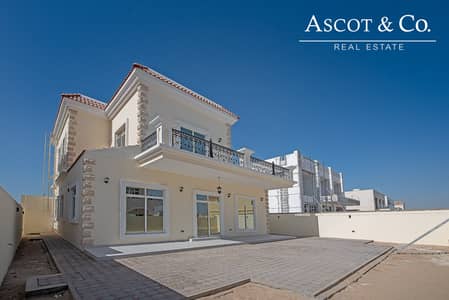 Custom Built|Brand New| Vastu|District 6 Custom Built|Brand New| Vastu|District 6