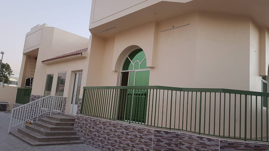 *** GORGEOUS OFFER– Luxury 3BHK Single storey Villa with garden in Al Halwan area, Sharjah