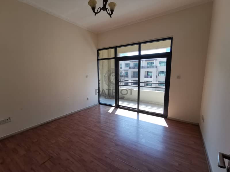 10 Upgraded 3 Bed | Near To Souk | Ready to Move