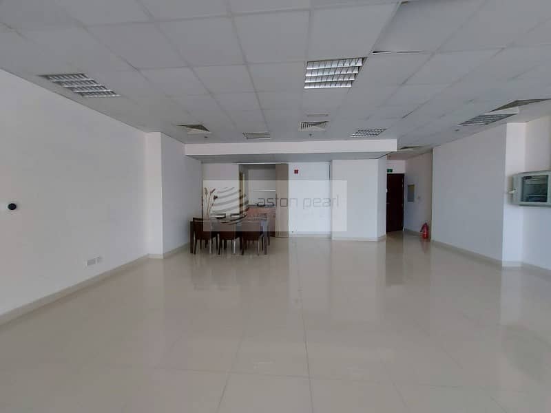 26 Fully Fitted Furnished Office | VACANT | Low Floor