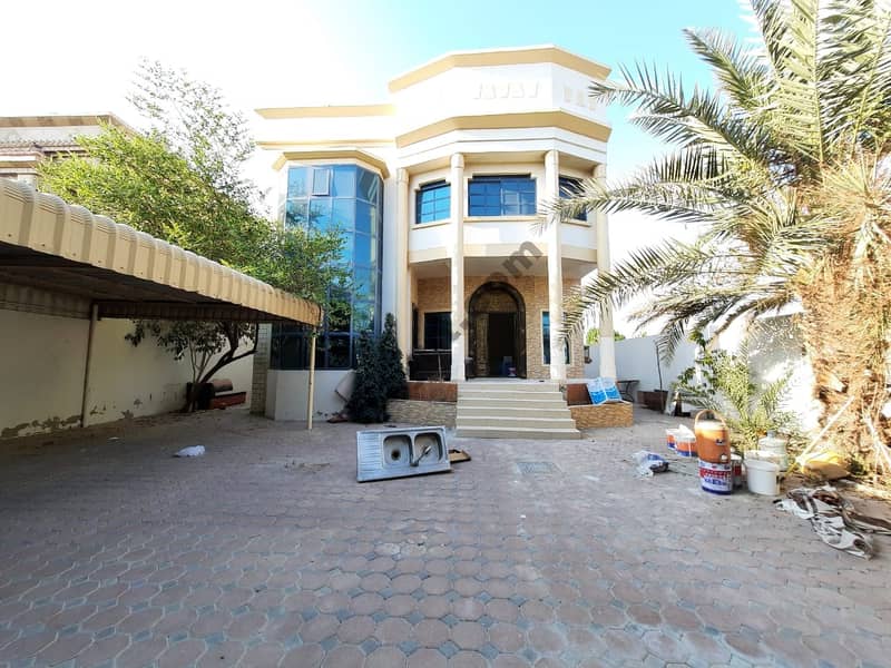 Newly maintain 5 bedroom villa for rent in al Rawda 3 Ajman