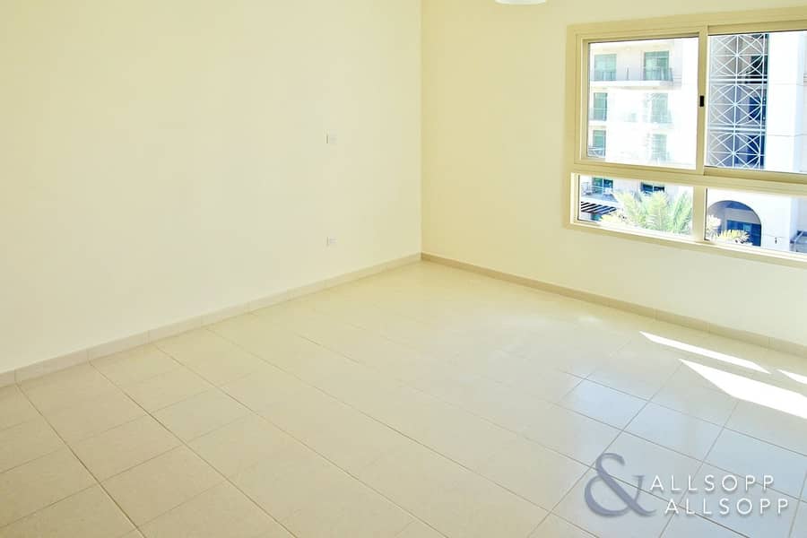 1 Bedroom | Chiller Free | Well Maintained