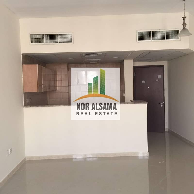 Ready to Move Unit..Large 1 bhk in England Cluster.Rent only AED 26000/-
