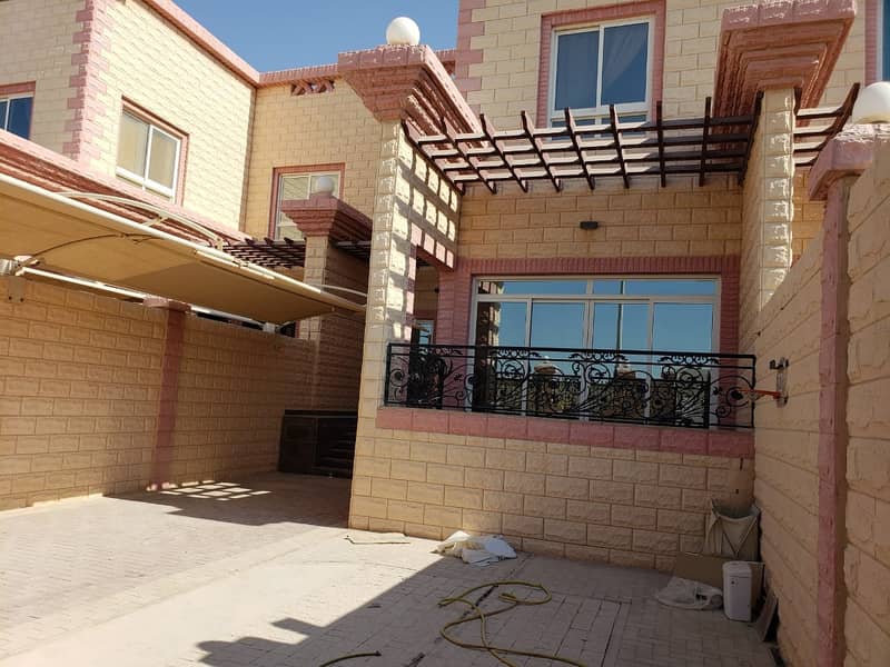 3 Master Bedroom Villa with Private Entrance Available Shakbout city