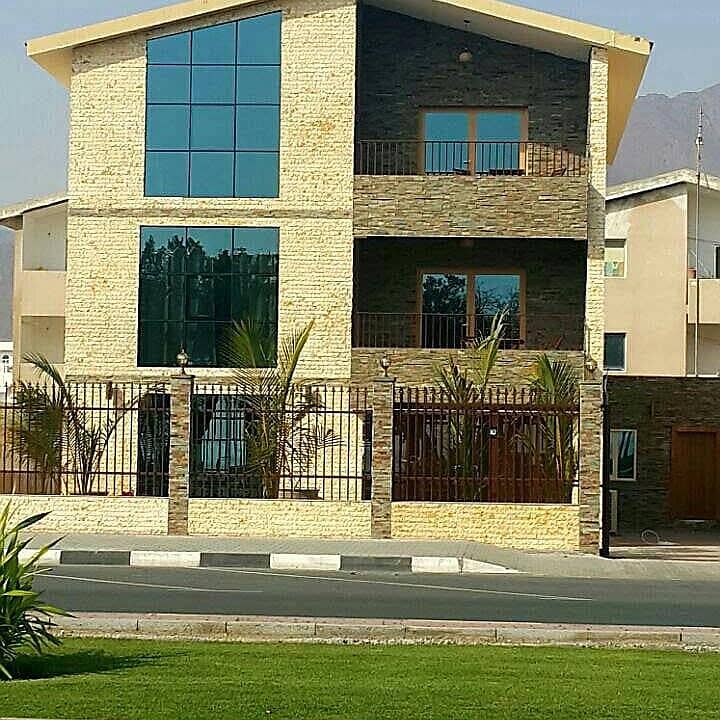 Villa for sale on the Corniche  in  Khorfakkan Sharjah direct